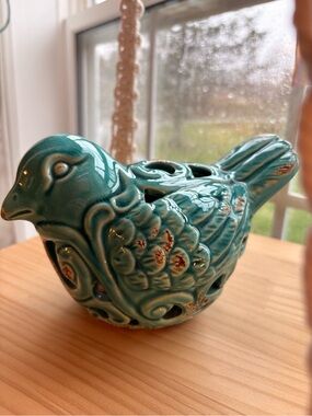 AbbottTeal Bird Candle Holder - Decorative Home Accent. Comes with 12 candles.
